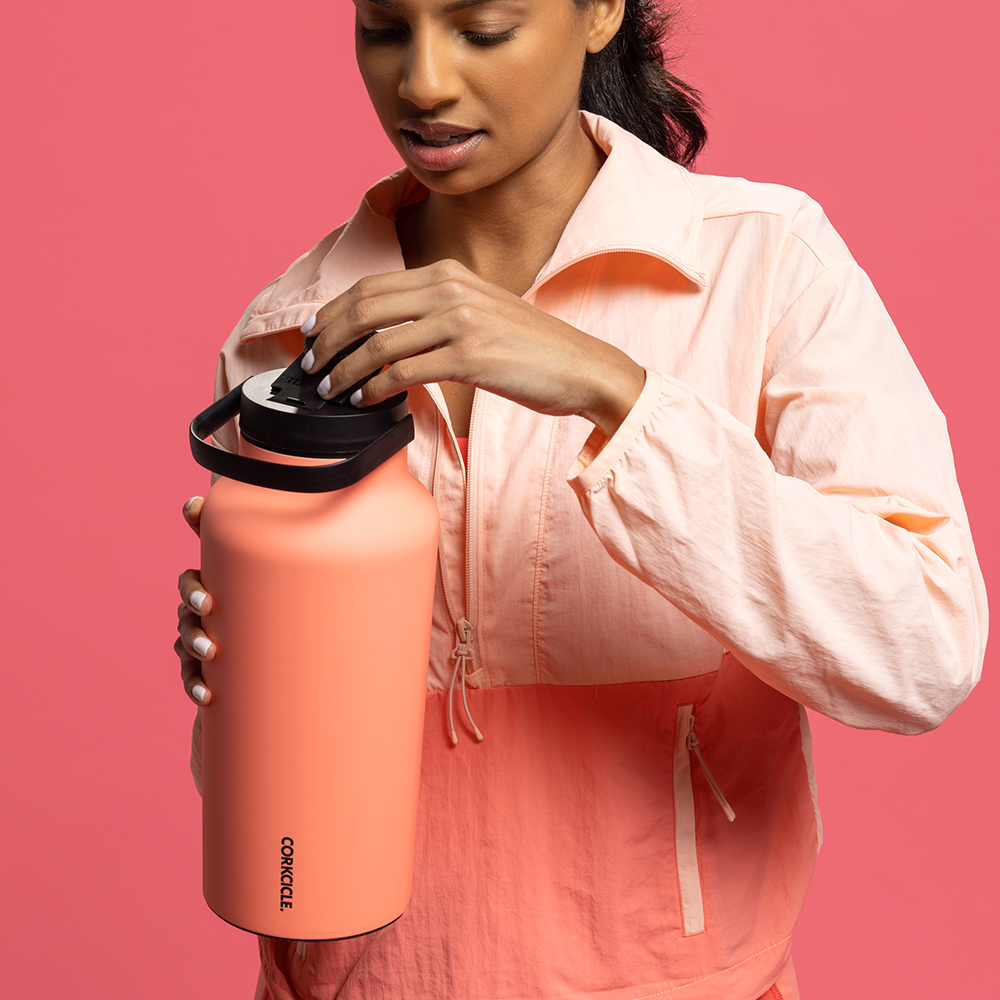 series-a-sport-jug-o7 968dacb42298--05.png