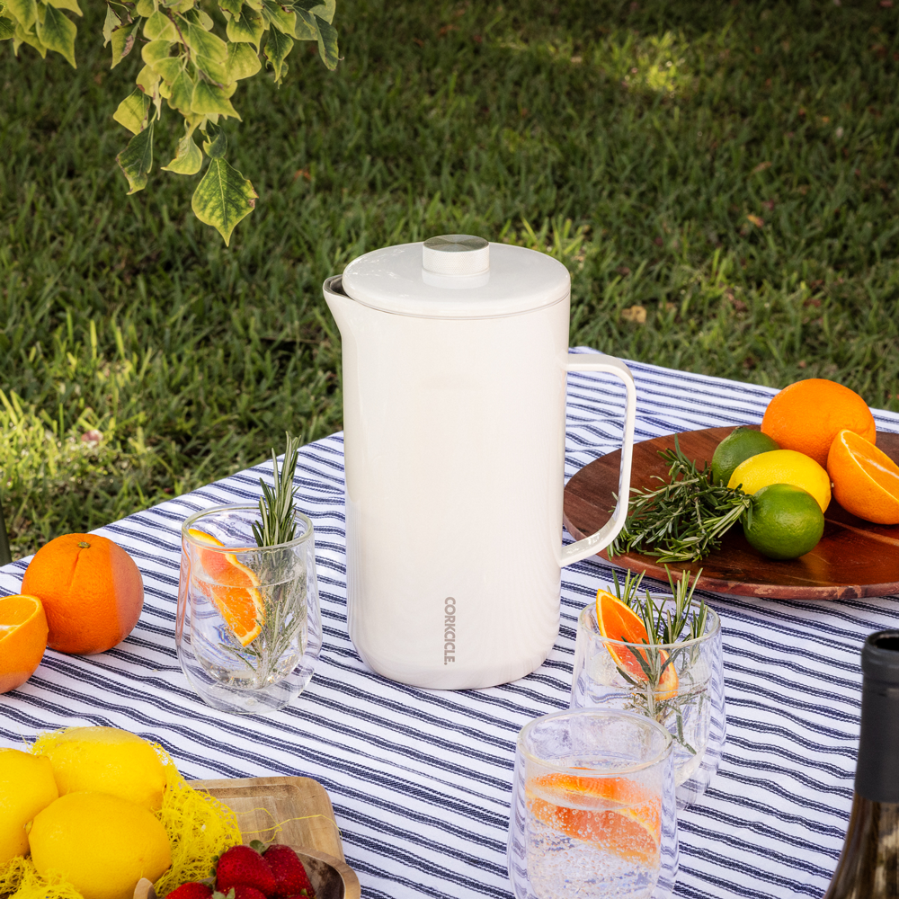 pitcher-v7 OatmilkPitcher_Lifestyle.png