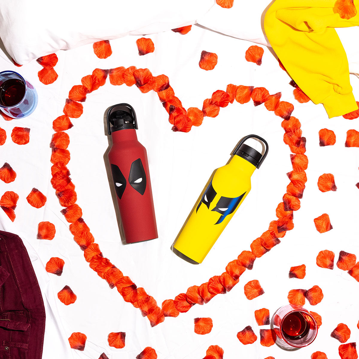 deadpool-and-wolverine-drinkware-k5 a7afce7e71cf--DeadpoolWolverine-PDPLifestyle2.jpg